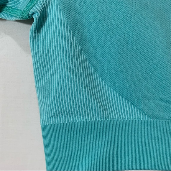 Gymshark Ultra Seamless Crop Top in Spearmint Green Size Small - Picture 7 of 11